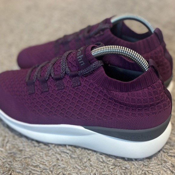 Moshn‎ Vigor Women's Knit Sneakers org $169 - Picture 4 of 10